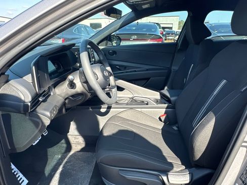New 2026 Hyundai Elantra Sport FWD image 10