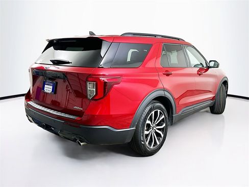 Used 2023 Ford Explorer ST-Line w/ Class IV Trailer Tow Package image 7