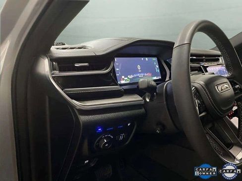 Used 2023 Jeep Grand Cherokee Overland w/ Luxury Tech Group IV image 35