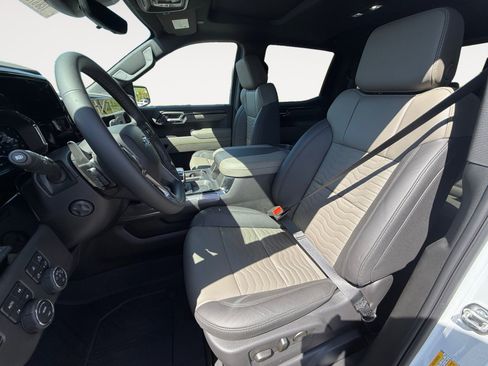 New 2025 Chevrolet Silverado 1500 ZR2 w/ Technology Package image 10