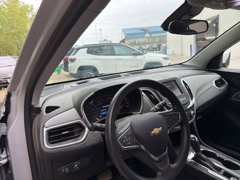 Used 2020 Chevrolet Equinox LT FWD image 14