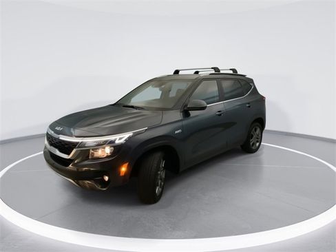 Used 2023 Kia Seltos S image 8