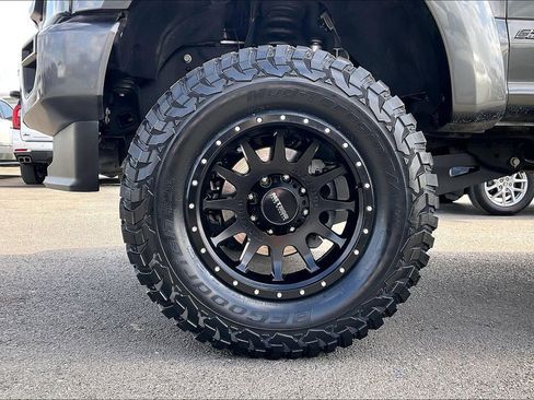 Used 2020 Ford F250 Lariat image 36