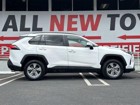 Used 2024 Toyota RAV4 XLE FWD image 6