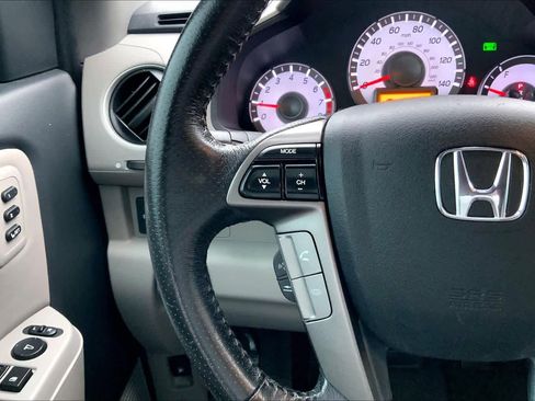 Used 2014 Honda Pilot Touring image 23