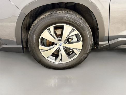 Used 2023 Subaru Ascent Premium w/ Convenience Package AWD/4WD image 30