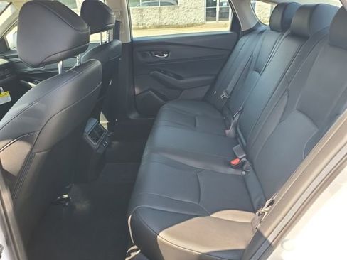Used 2024 Honda Accord Touring image 8