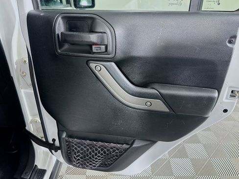 Used 2017 Jeep Wrangler Unlimited Sport image 24