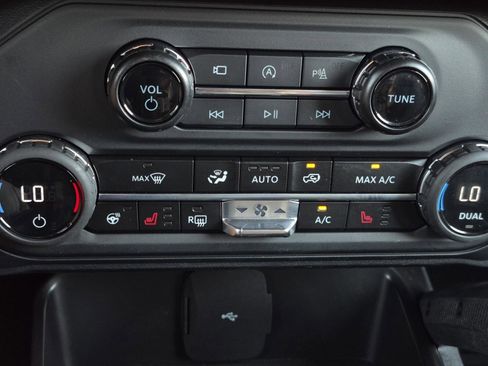 Used 2024 Ford Bronco Raptor image 33