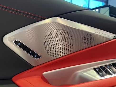 Used 2025 Chevrolet Corvette Stingray Premium Conv w/ Z51 Performance Package image 11