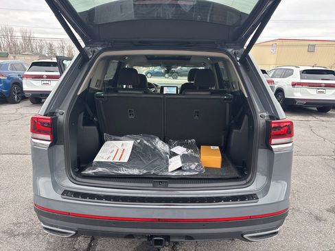 New 2026 Volkswagen Atlas SE image 16