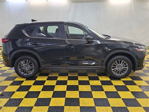 Used 2021 MAZDA CX-5 Sport image 2
