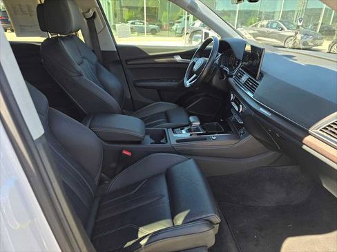 Used 2024 Audi Q5 2.0T Premium Plus image 11