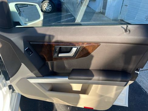 Used 2015 Mercedes-Benz GLK 350 4MATIC image 20