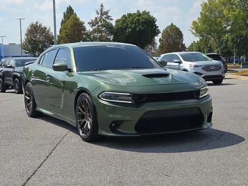 Used 2018 Dodge Charger R/T Scat Pack RWD image 1