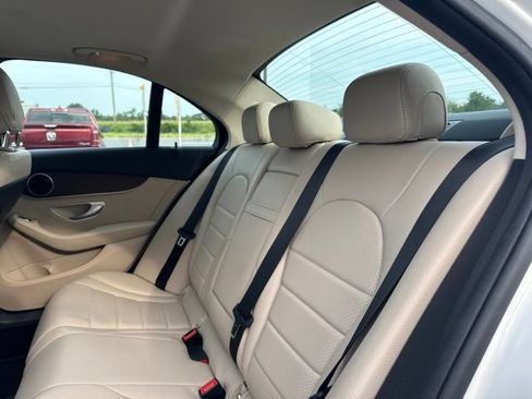 Used 2021 Mercedes-Benz C 300 4MATIC Sedan image 23