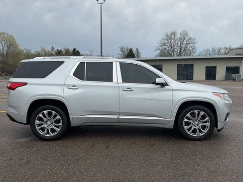 Used 2018 Chevrolet Traverse Premier w/ LPO, Floor Liner Package AWD/4WD image 4