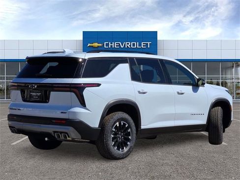 New 2026 Chevrolet Traverse Z71 w/ LPO, Floor Liner Package image 4