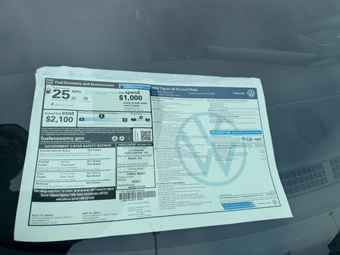 New 2025 Volkswagen Tiguan SE R-Line image 22