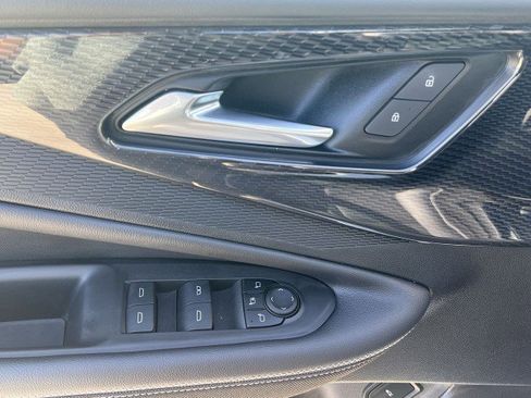 Used 2024 Chevrolet Blazer EV LT AWD/4WD image 23