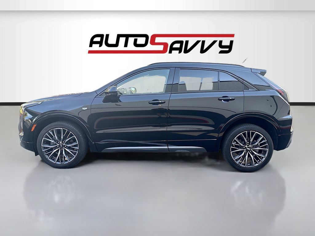 Used 2024 Cadillac XT4 Sport w/ Cold Weather Package AWD/4WD image 4