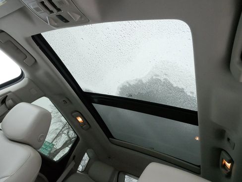 Used 2015 Cadillac SRX Luxury image 31