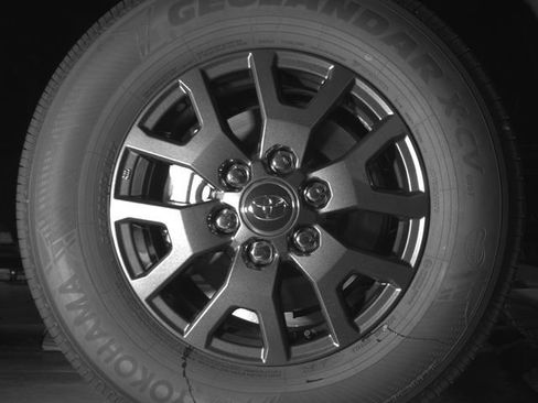 New 2026 Toyota 4Runner SR5 AWD/4WD image 11