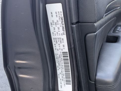 Used 2015 Jeep Grand Cherokee Summit w/ Platinum Series Group image 34