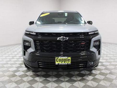 Used 2025 Chevrolet Traverse RS AWD/4WD image 7