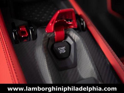 Used 2024 Lamborghini Revuelto image 29