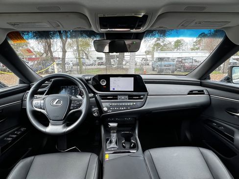 Certified 2025 Lexus ES 350 w/ Premium Package image 36