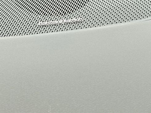 Used 2024 Volvo XC40 B5 Plus w/ Protection Package Premier image 20