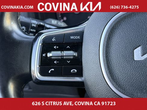 Used 2022 Kia Sorento EX w/ Panoramic Sunroof Package image 19