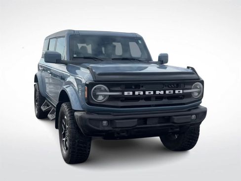 Used 2023 Ford Bronco Outer Banks image 3