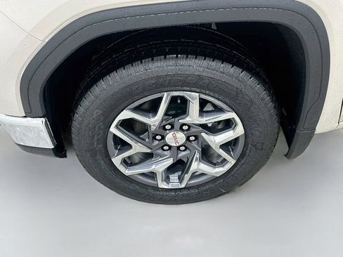 New 2026 GMC Sierra 1500 SLE w/ Preferred Package RWD image 31