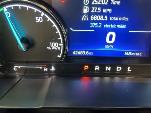 Certified 2022 Ford Maverick Lariat image 18