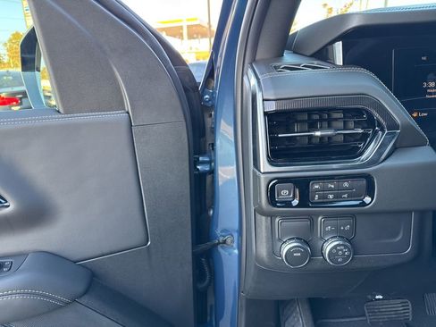 New 2026 GMC Yukon XL Elevation w/ LPO, Elevation Black Package image 14