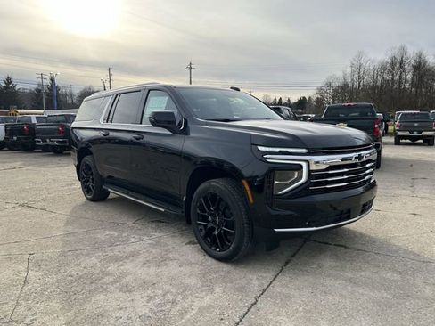 New 2026 Chevrolet Suburban LT w/ Comfort Package image 10