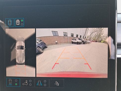 Used 2026 GMC Acadia Elevation w/ Elevation Premium Package image 24