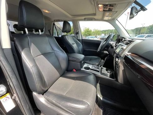 Used 2019 Toyota 4Runner Limited AWD/4WD image 27
