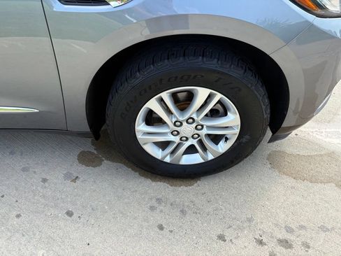 Used 2019 Buick Enclave Essence AWD/4WD image 52