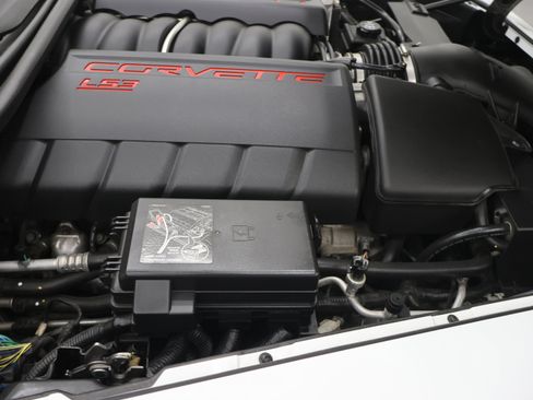 Used 2013 Chevrolet Corvette Grand Sport w/ 4LT Preferred Equipment Group RWD image 16