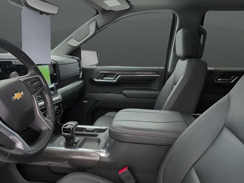Used 2024 Chevrolet Silverado 1500 LTZ w/ LTZ Premium Package image 10