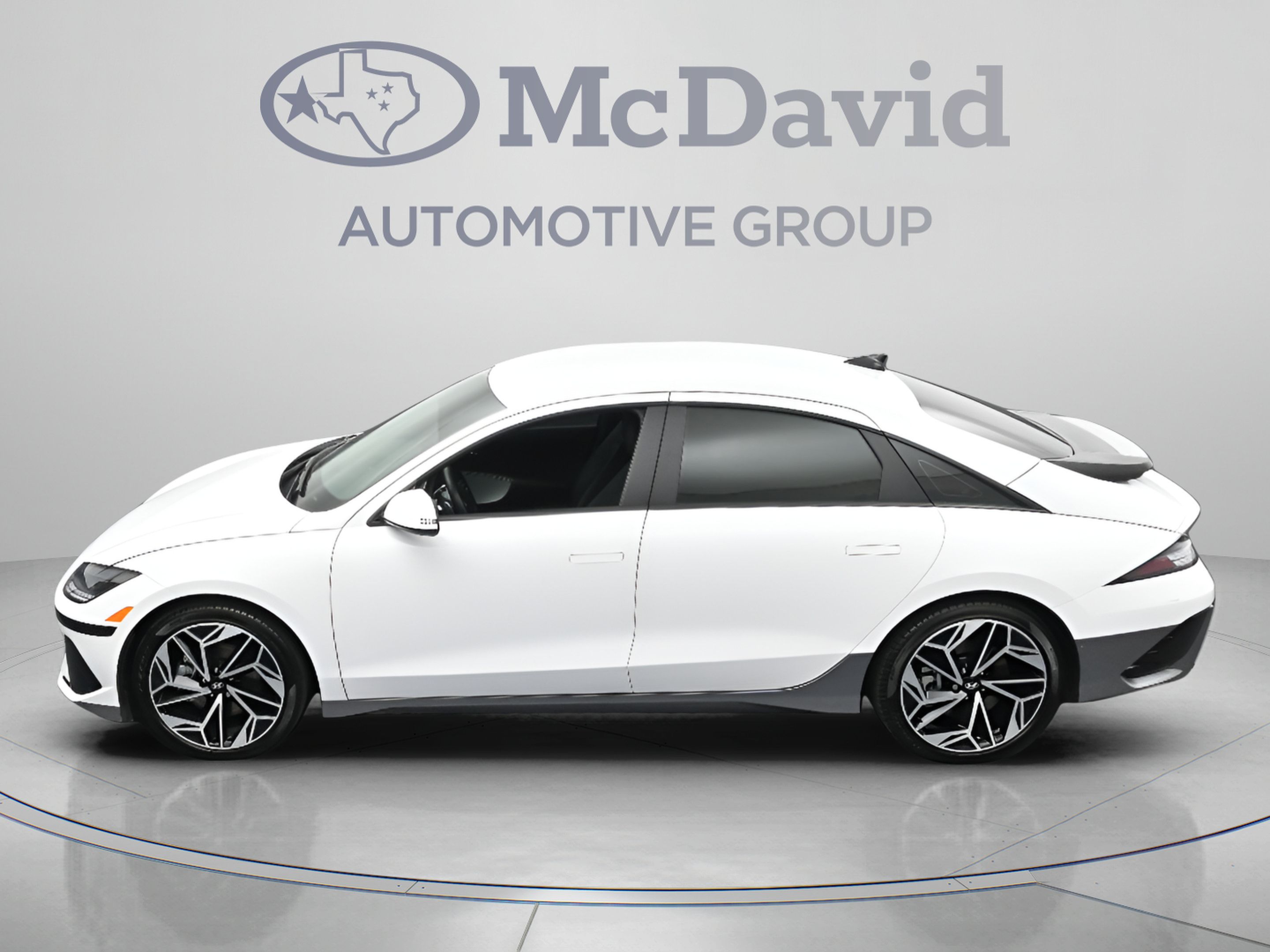 Used 2025 Hyundai Ioniq 6 SEL RWD image 35
