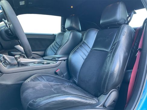 Used 2019 Dodge Challenger SRT Hellcat Redeye image 27