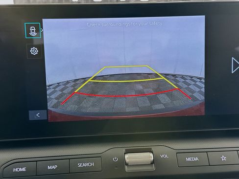 Used 2025 Kia K4 LXS image 22