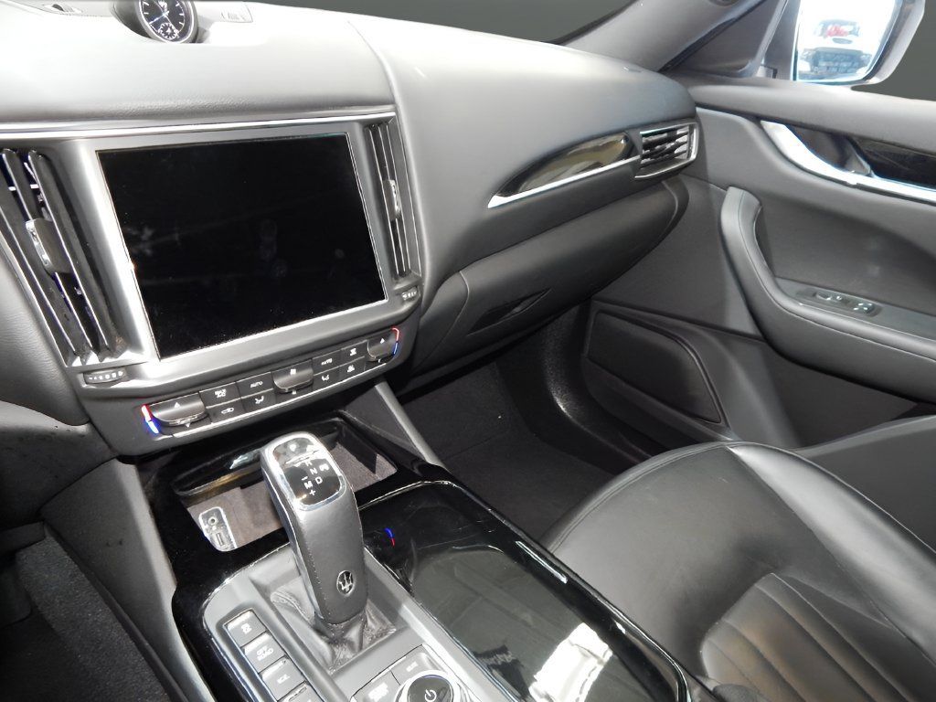 Used 2023 Maserati Levante Modena AWD/4WD image 26