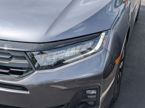 Used 2025 Honda Odyssey EX-L image 16