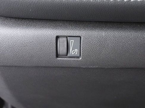 New 2025 Chevrolet Colorado LT image 34