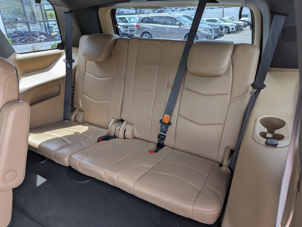 Used 2020 Cadillac Escalade Platinum AWD/4WD image 49